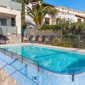 https://adosado-bellavista-in-alcanada-b.allmallorcahotels.com